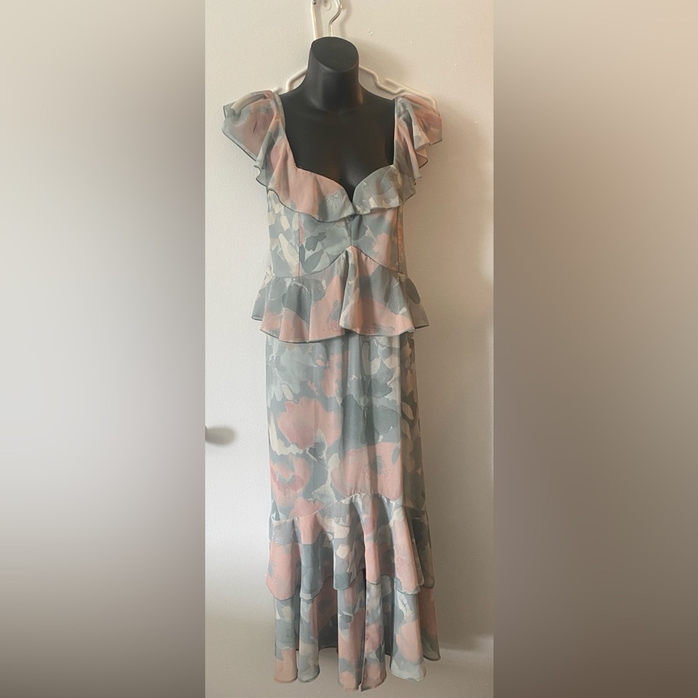 Show me Your Mumu Floral dress size medium - Picture 2 of 5